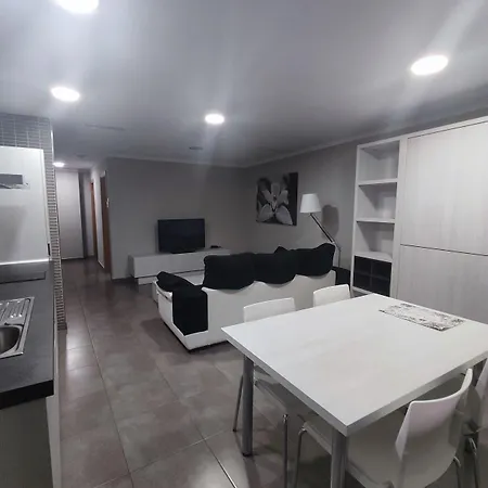 Meseguer Aparthotel 4*