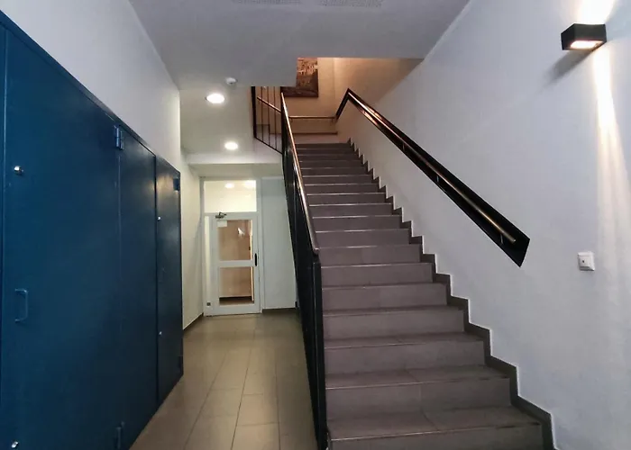 Meseguer アパートホテル