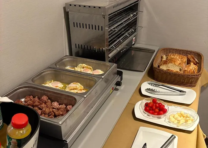 アパートホテル Meseguer 4*