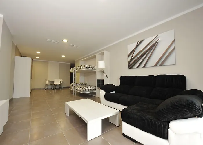 Ξενοδοχείο με διαμερίσματα Meseguer Alcañiz