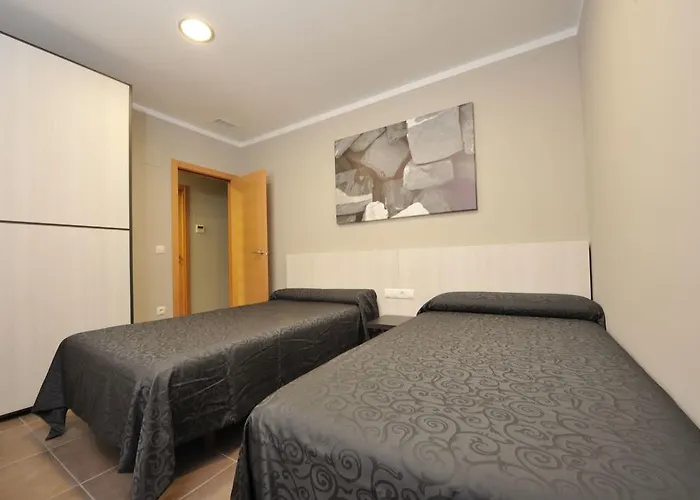 Meseguer アパートホテル 4*